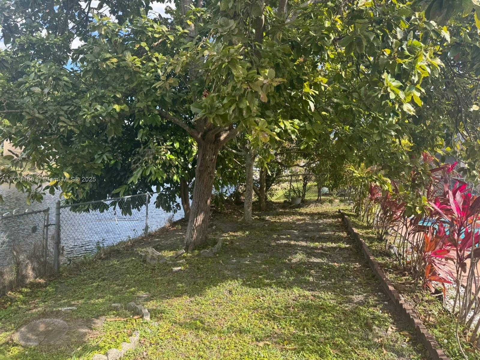 Small Image of 9451 NORTH WEST 20TH PL, Sunrise Number 12