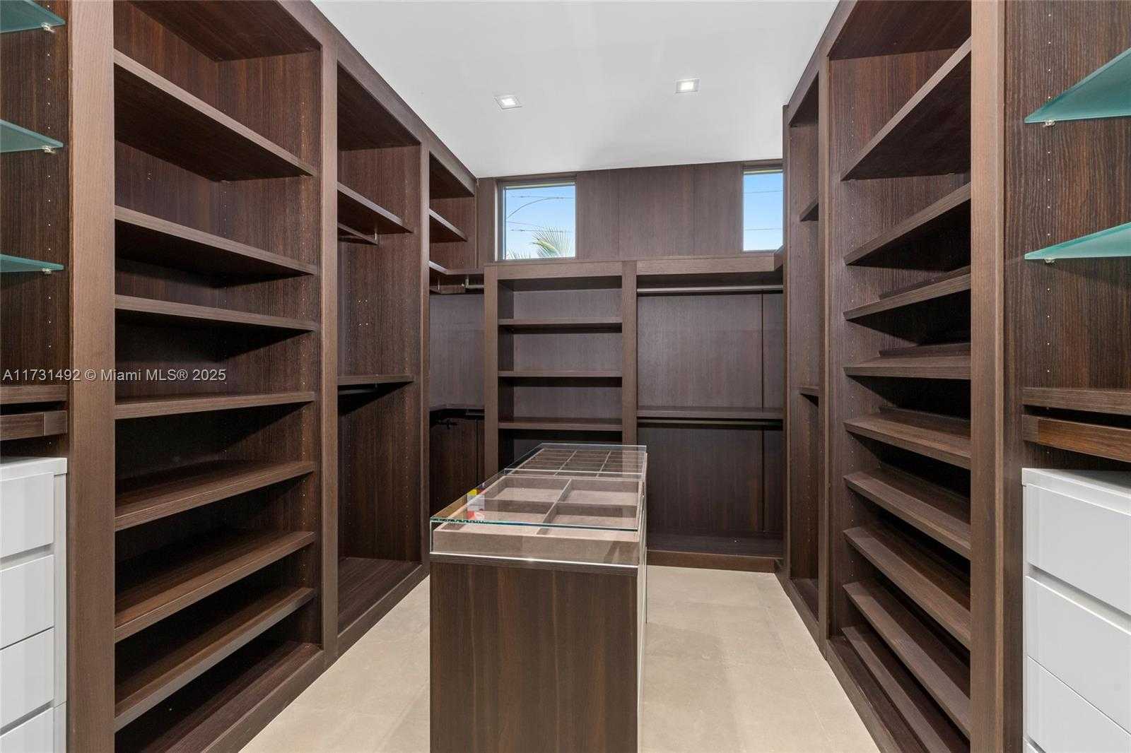 Small Image of 3462 NORTH EAST 171ST ST, North Miami Beach Number 34