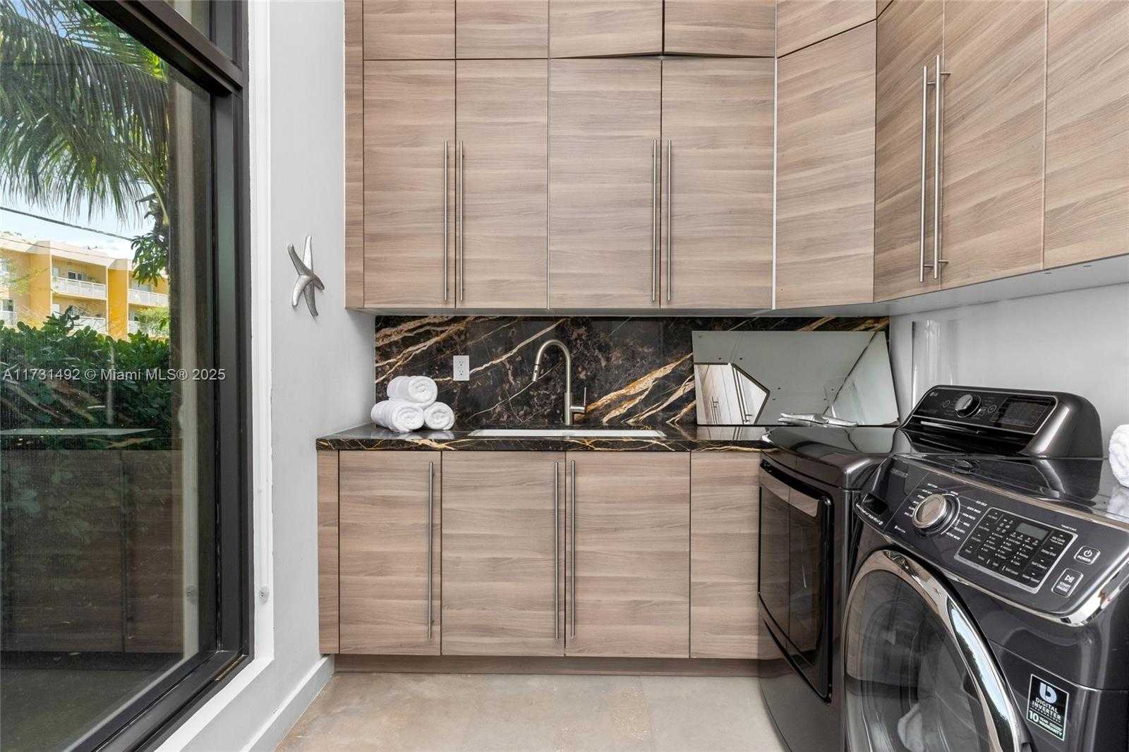Small Image of 3462 NORTH EAST 171ST ST, North Miami Beach Number 45