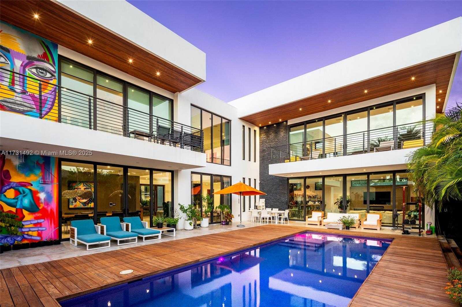 Small Image of 3462 NORTH EAST 171ST ST, North Miami Beach Number 5