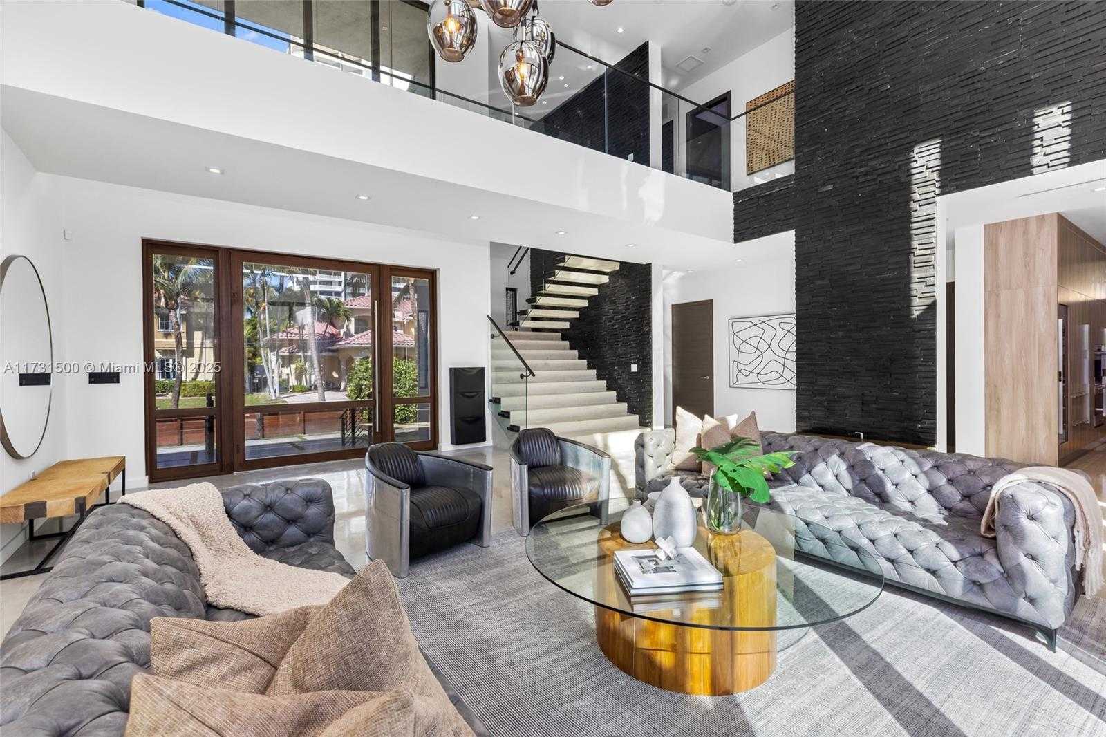 Small Image of 17050 NORTH EAST 35TH AVE, North Miami Beach Number 14