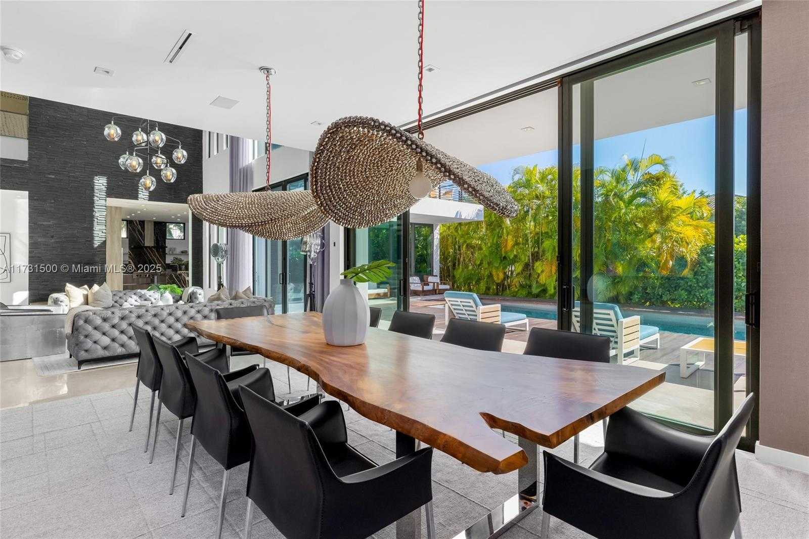 Small Image of 17050 NORTH EAST 35TH AVE, North Miami Beach Number 16
