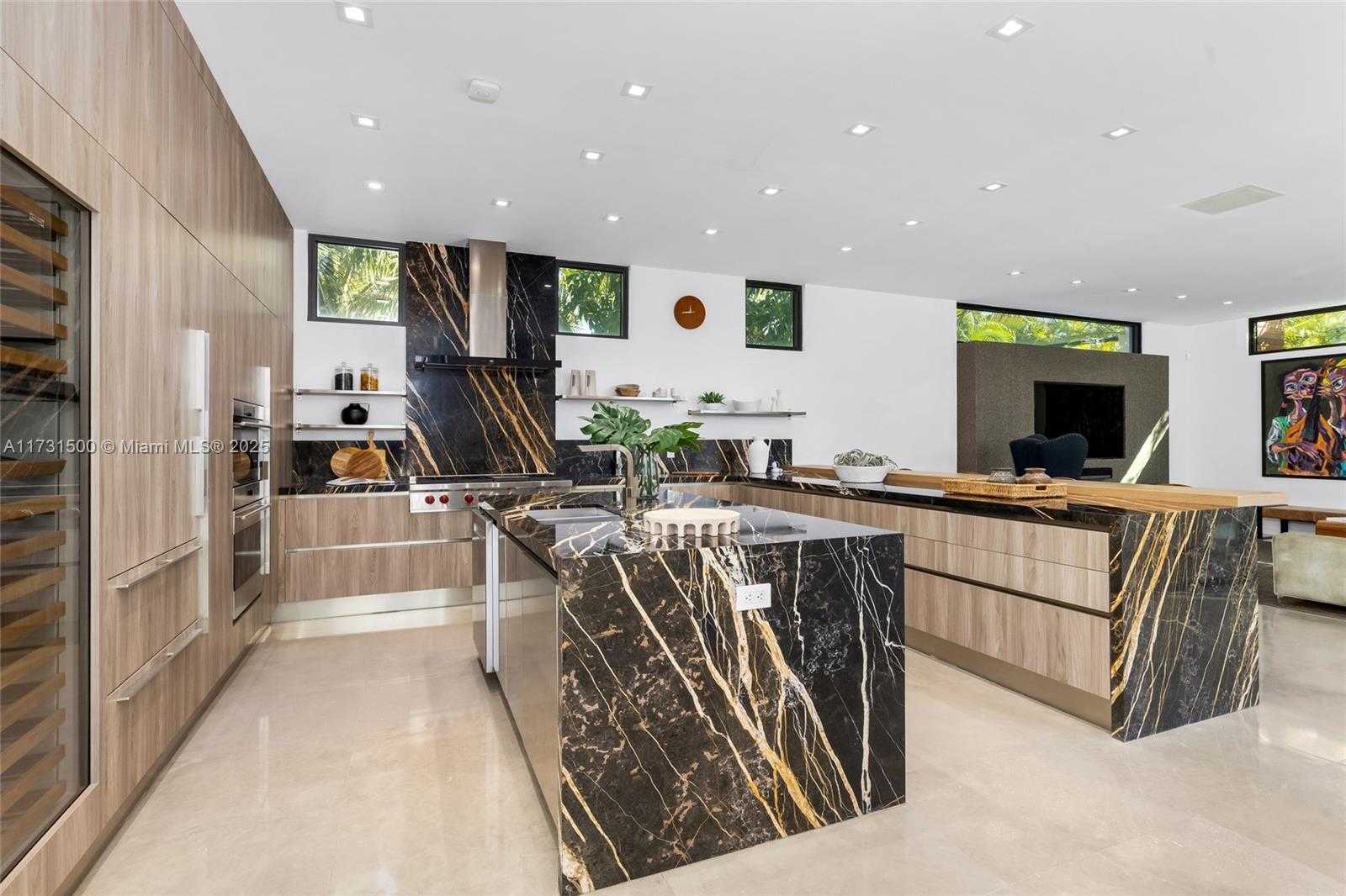 Small Image of 17050 NORTH EAST 35TH AVE, North Miami Beach Number 18