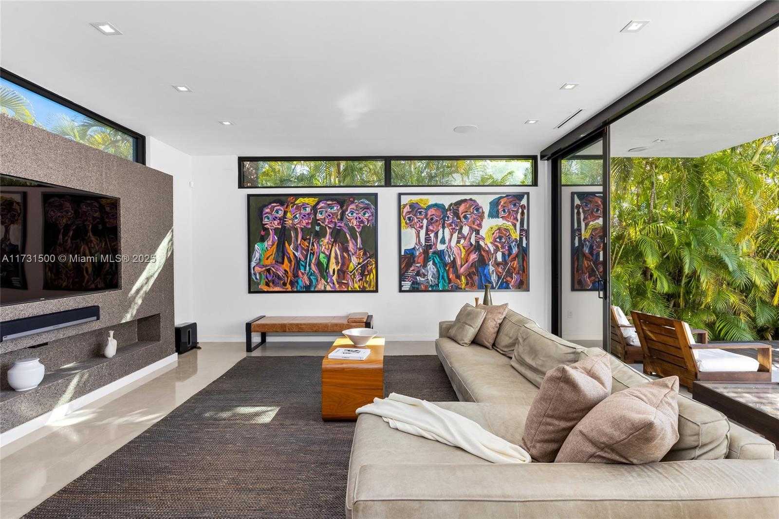 Small Image of 17050 NORTH EAST 35TH AVE, North Miami Beach Number 23