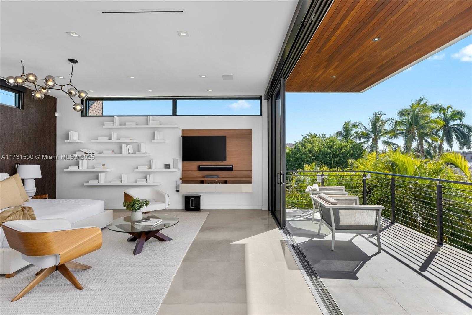 Small Image of 17050 NORTH EAST 35TH AVE, North Miami Beach Number 29