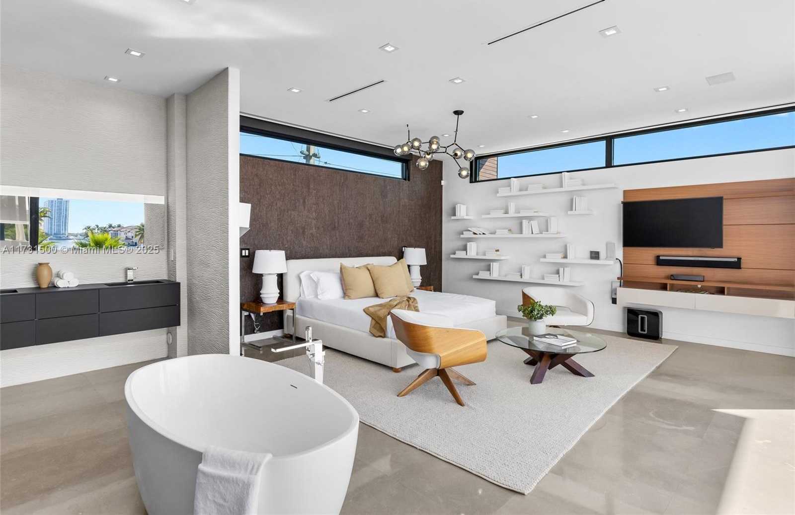 Small Image of 17050 NORTH EAST 35TH AVE, North Miami Beach Number 31