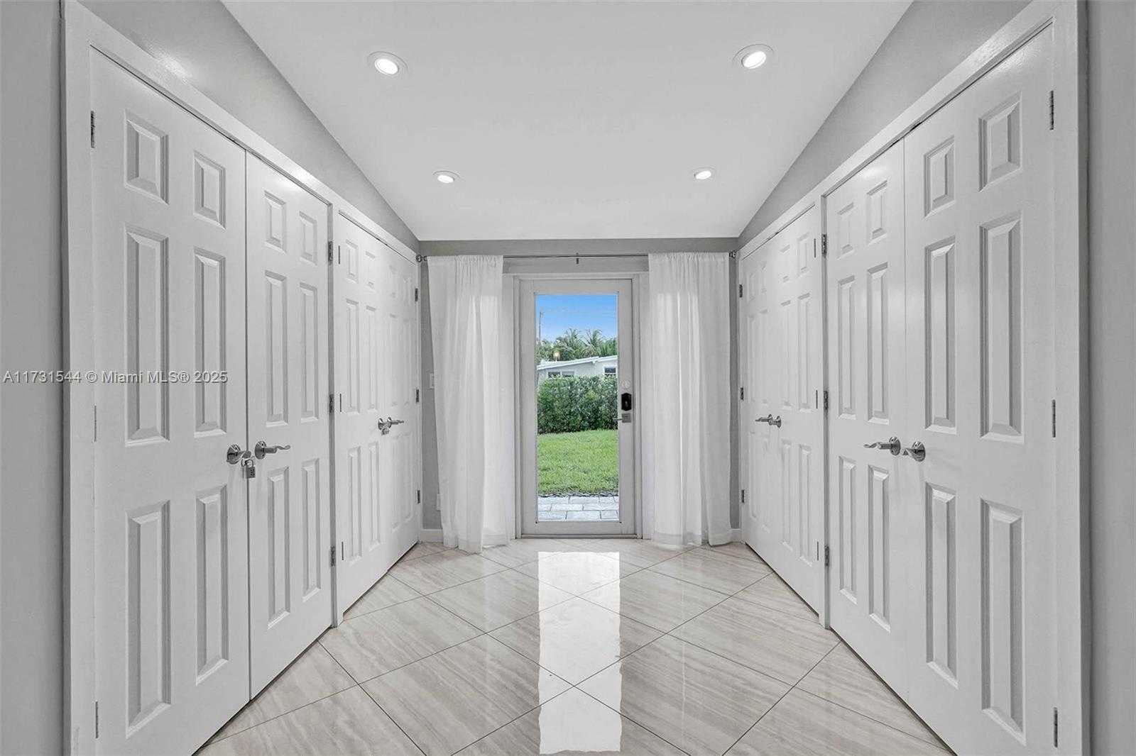 Small Image of 1621 NORTH VICTORIA PARK RD, Fort Lauderdale Number 13