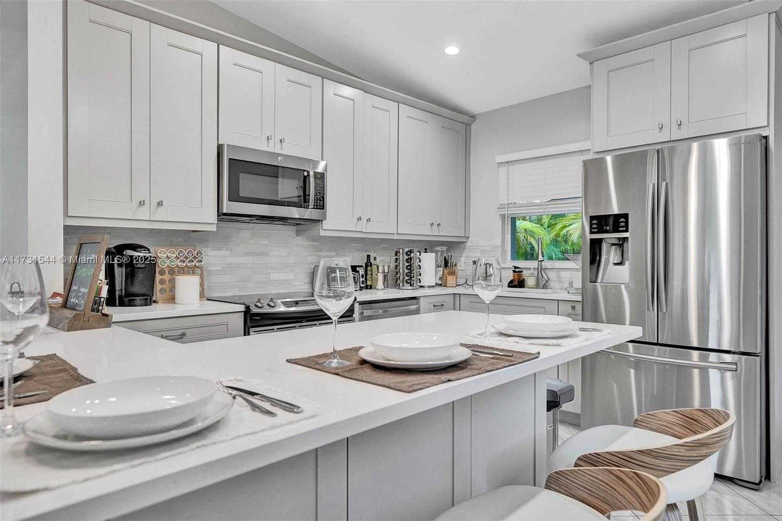 Small Image of 1621 NORTH VICTORIA PARK RD, Fort Lauderdale Number 18