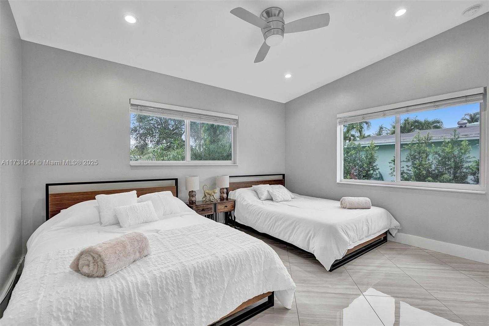 Small Image of 1621 NORTH VICTORIA PARK RD, Fort Lauderdale Number 21
