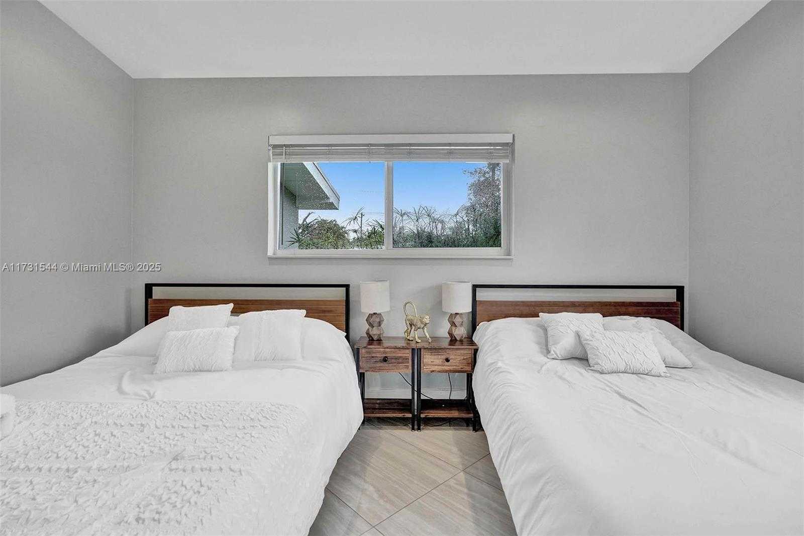 Small Image of 1621 NORTH VICTORIA PARK RD, Fort Lauderdale Number 22