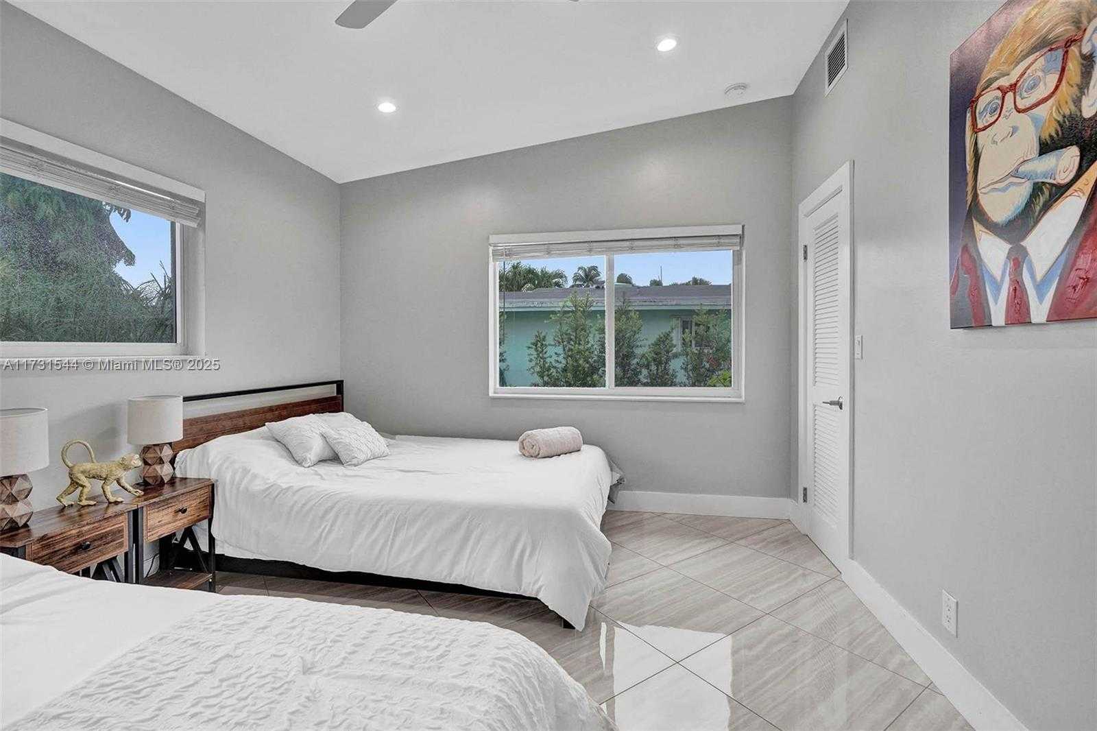 Small Image of 1621 NORTH VICTORIA PARK RD, Fort Lauderdale Number 23