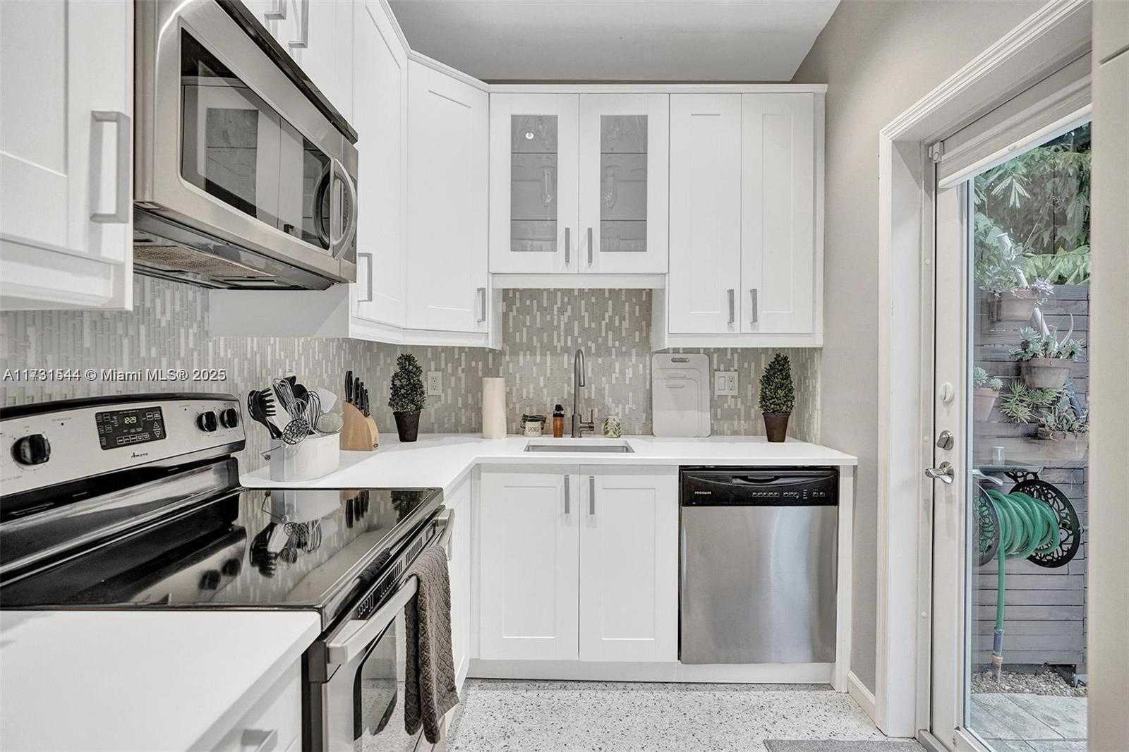 Small Image of 1621 NORTH VICTORIA PARK RD, Fort Lauderdale Number 38