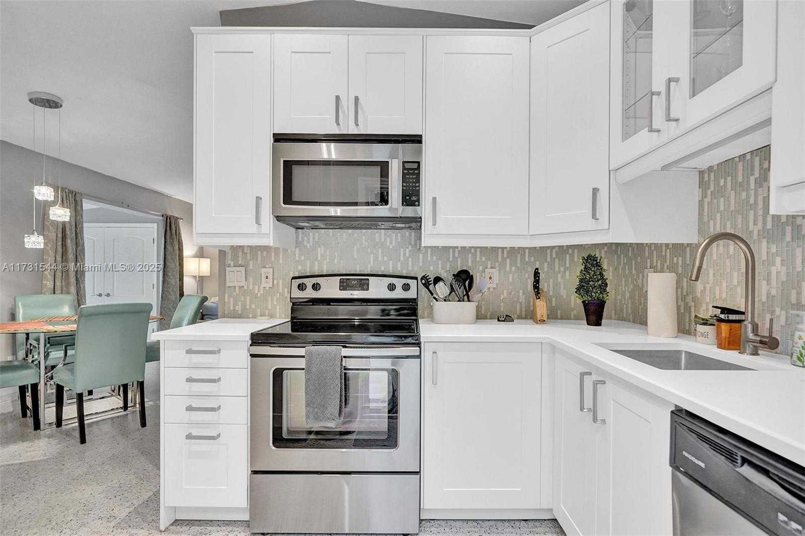Small Image of 1621 NORTH VICTORIA PARK RD, Fort Lauderdale Number 64