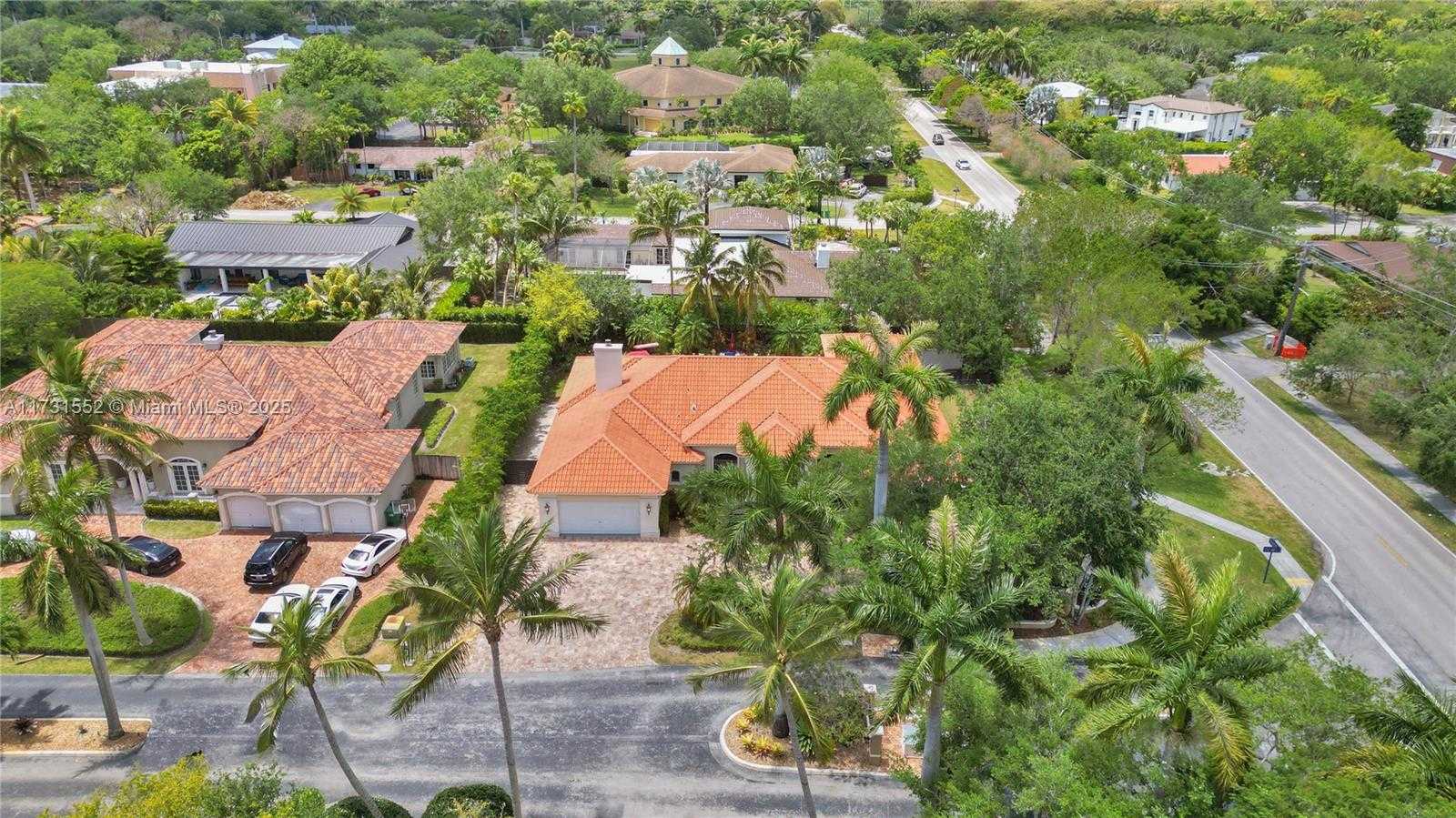 Small Image of 15210 SOUTH WEST 74TH CT, Palmetto Bay Number 12
