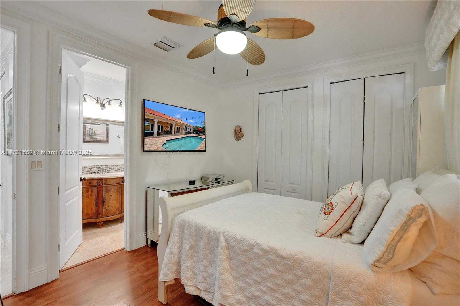Small Image of 15210 SOUTH WEST 74TH CT, Palmetto Bay Number 25