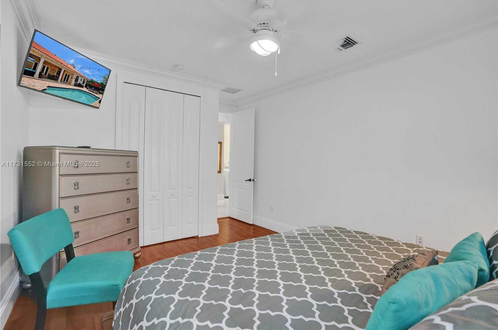 Small Image of 15210 SOUTH WEST 74TH CT, Palmetto Bay Number 26