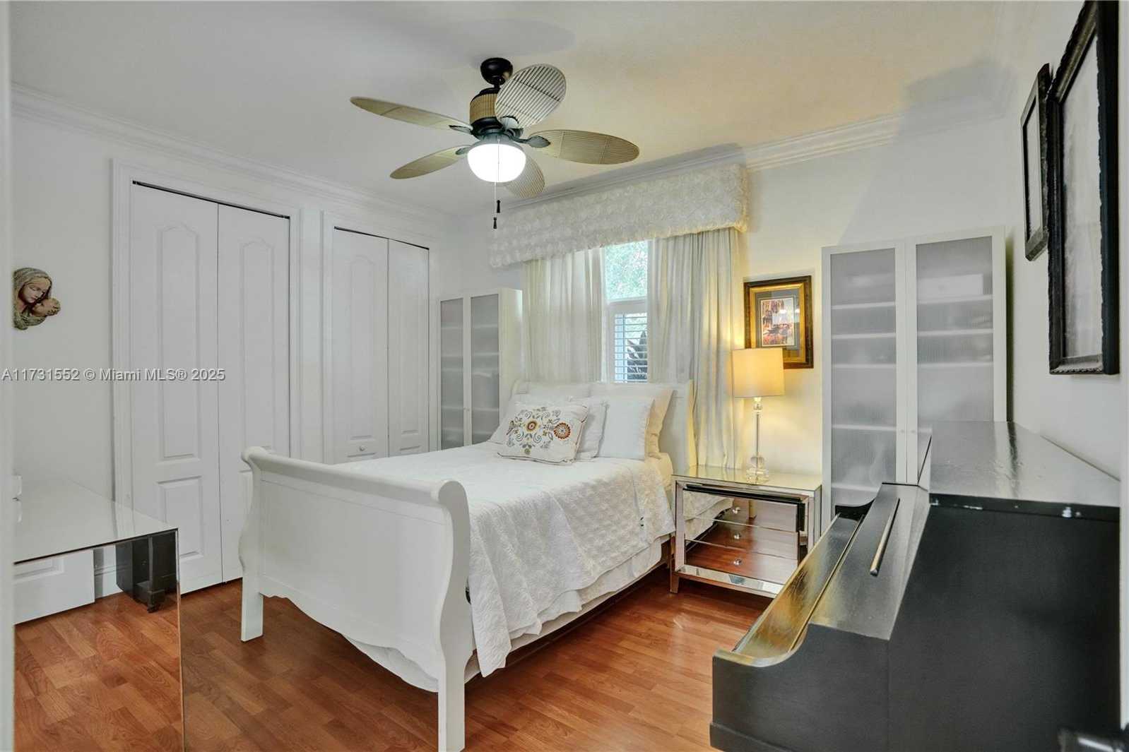 Small Image of 15210 SOUTH WEST 74TH CT, Palmetto Bay Number 27