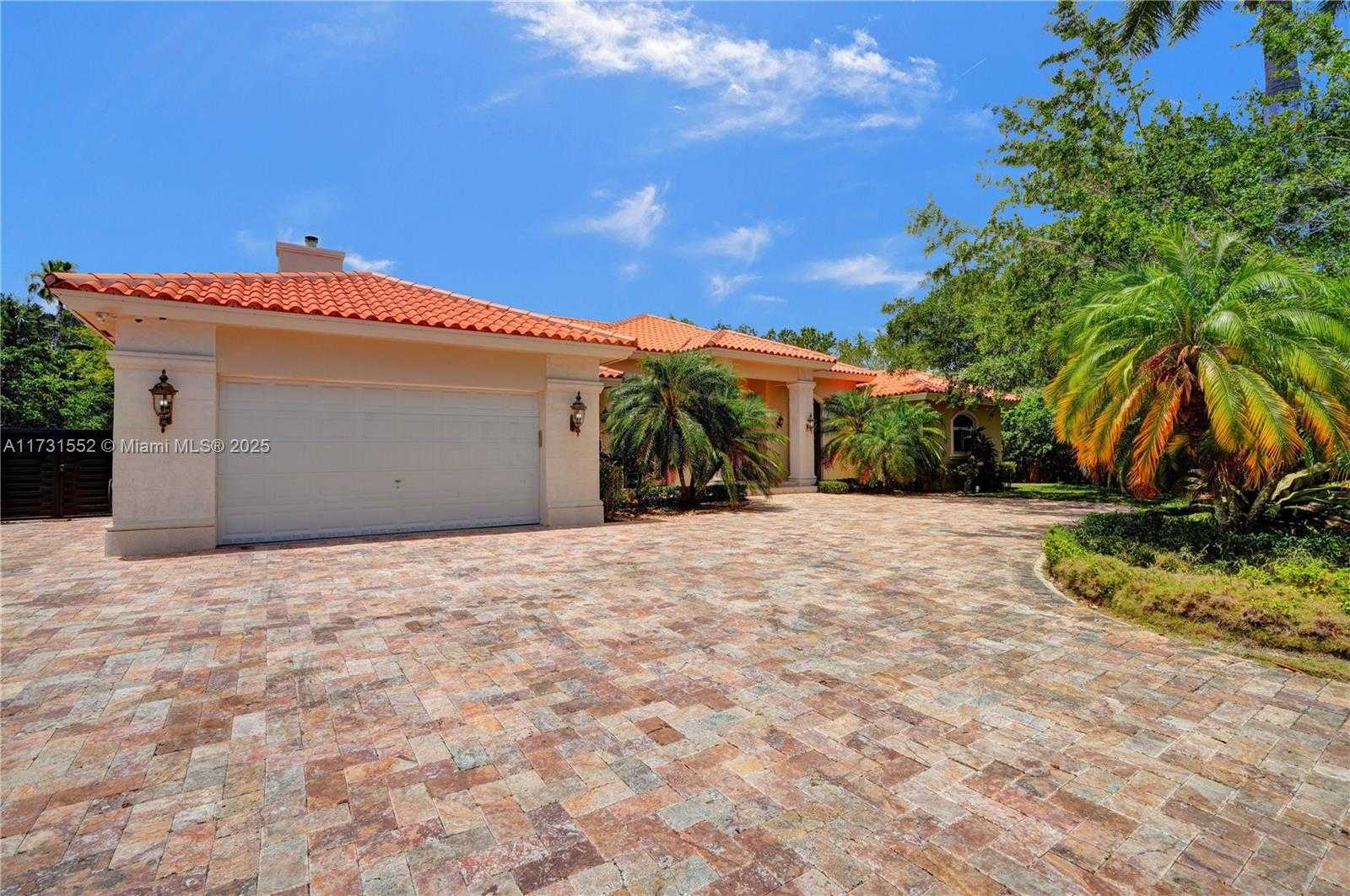 Small Image of 15210 SOUTH WEST 74TH CT, Palmetto Bay Number 3