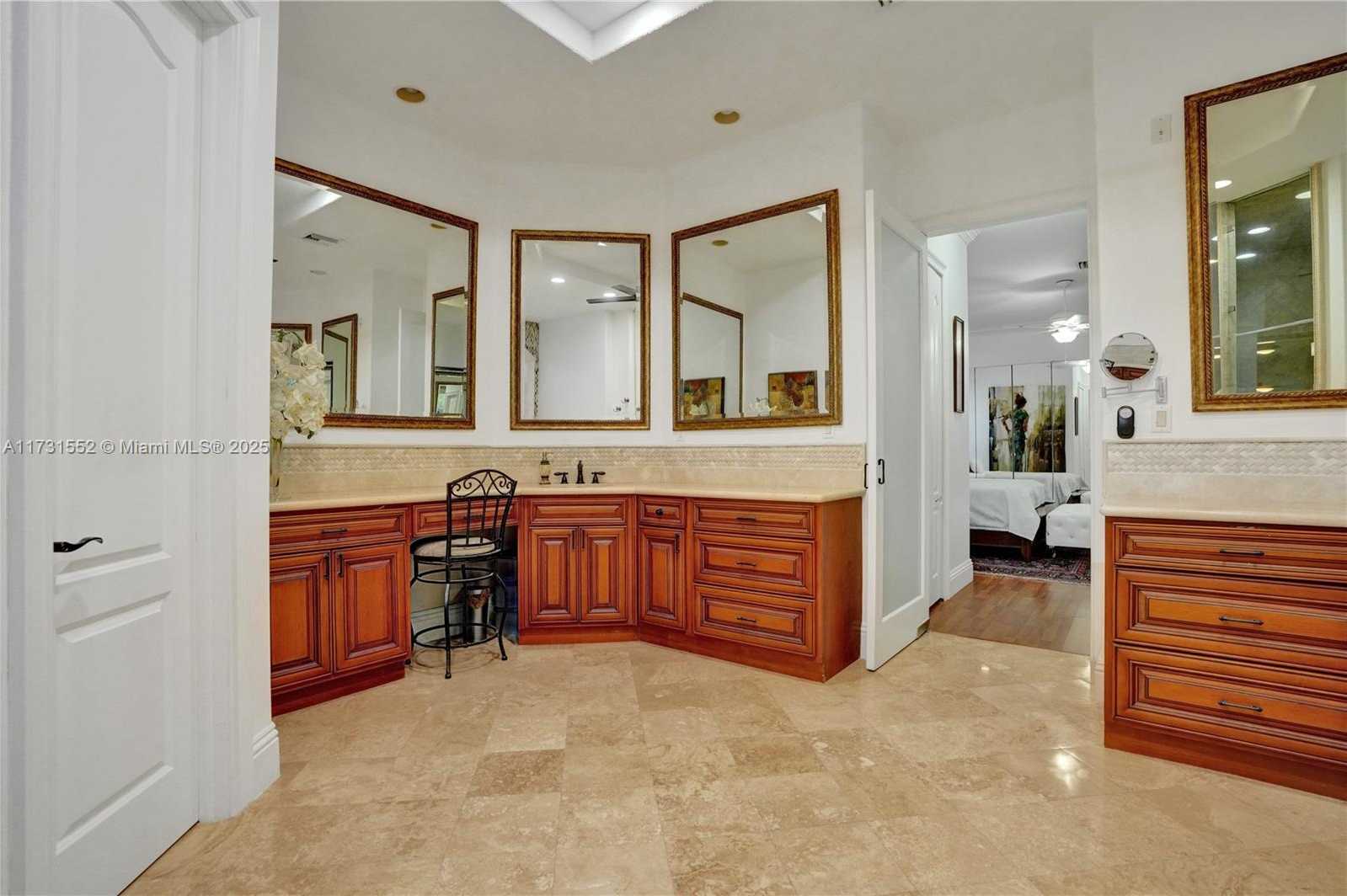 Small Image of 15210 SOUTH WEST 74TH CT, Palmetto Bay Number 30