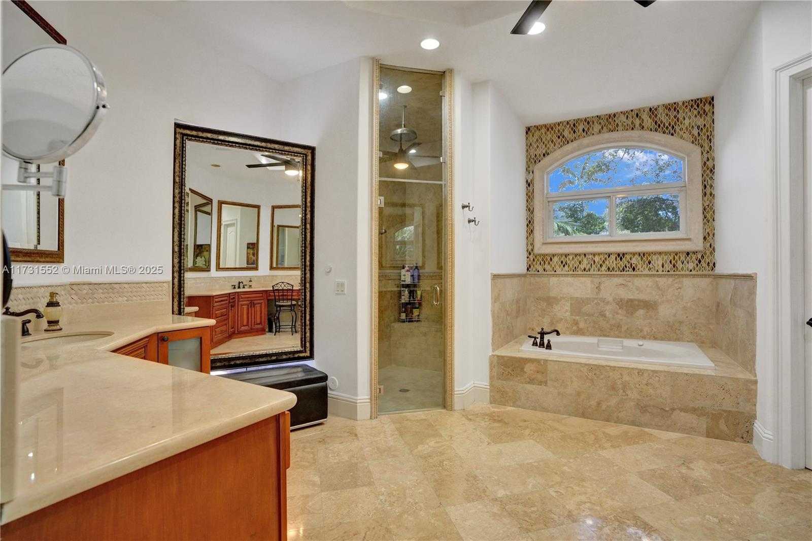 Small Image of 15210 SOUTH WEST 74TH CT, Palmetto Bay Number 32