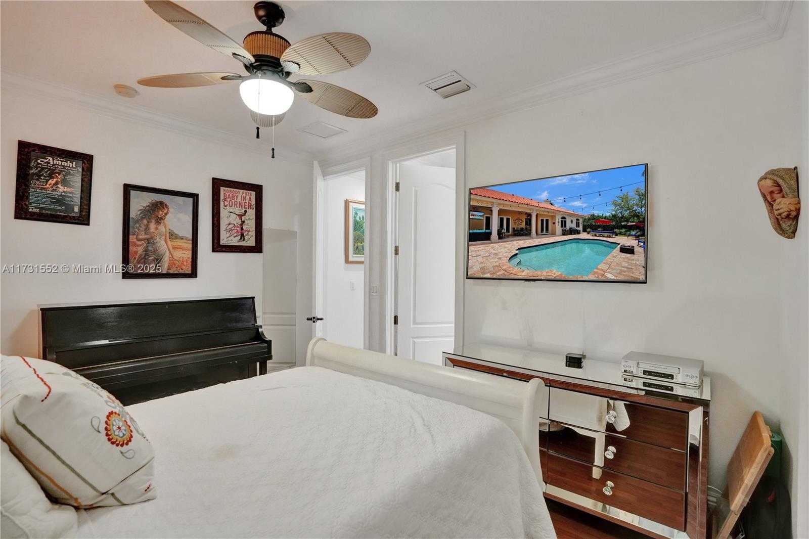 Small Image of 15210 SOUTH WEST 74TH CT, Palmetto Bay Number 34