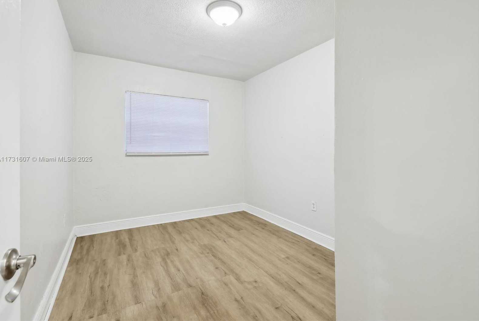 Small Image of 3851 NORTH WEST 172ND TER, Miami Gardens Number 13