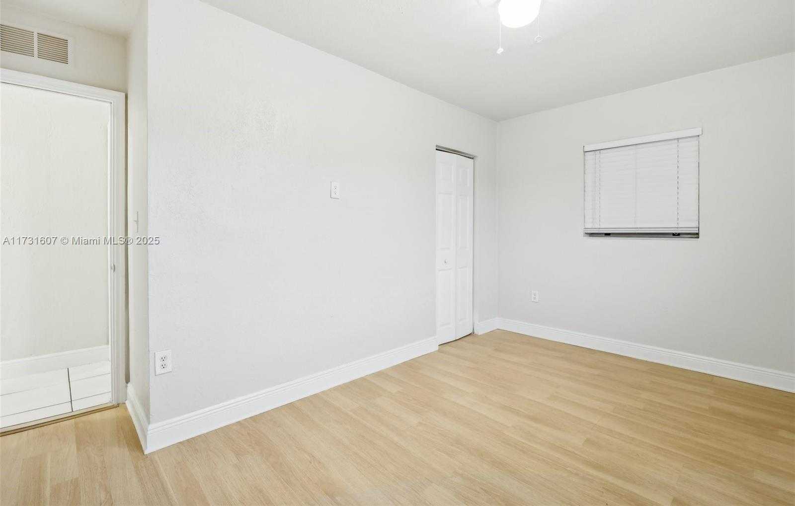 Small Image of 3851 NORTH WEST 172ND TER, Miami Gardens Number 16