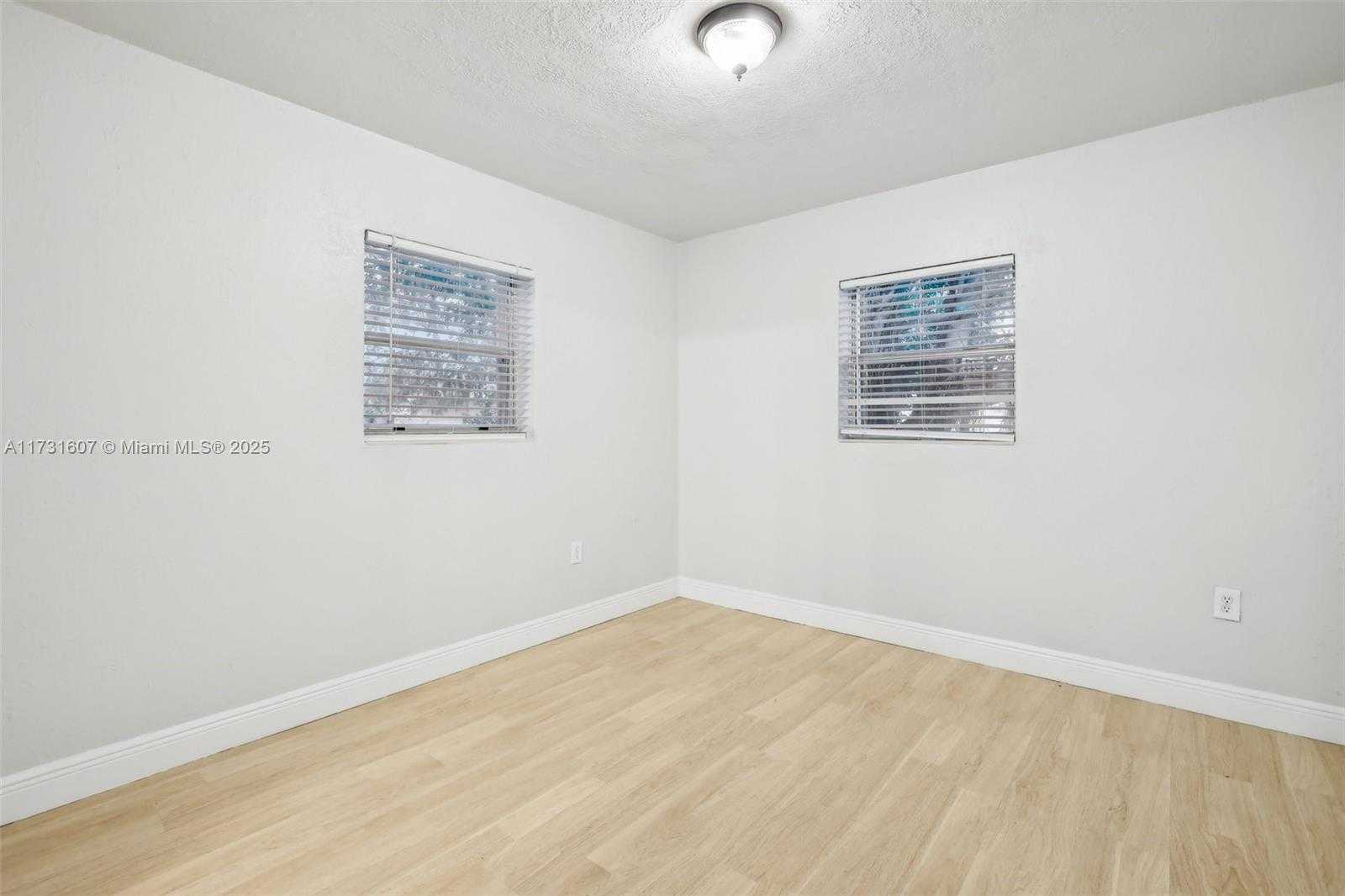 Small Image of 3851 NORTH WEST 172ND TER, Miami Gardens Number 18