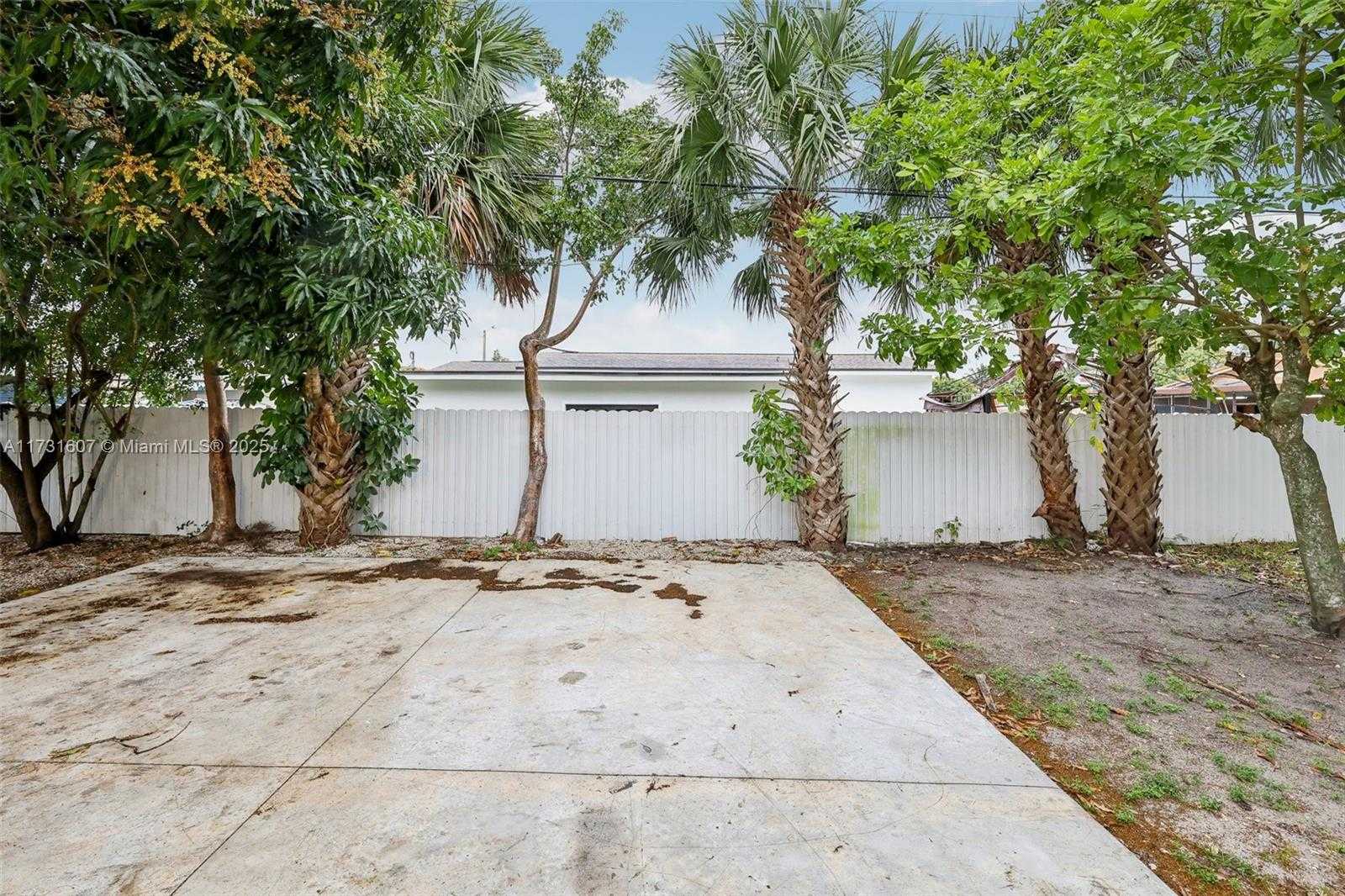Small Image of 3851 NORTH WEST 172ND TER, Miami Gardens Number 28