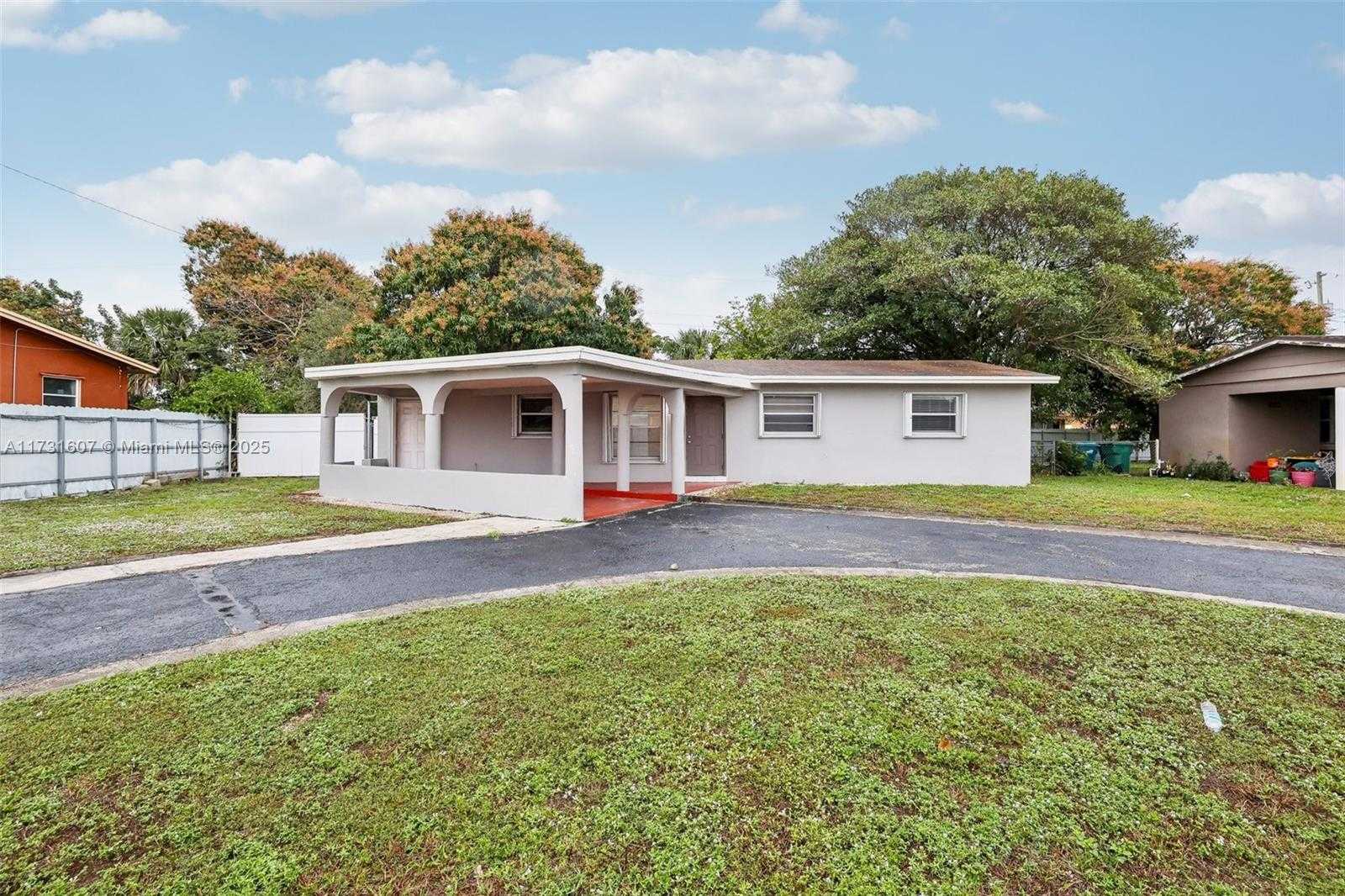Small Image of 3851 NORTH WEST 172ND TER, Miami Gardens Number 31