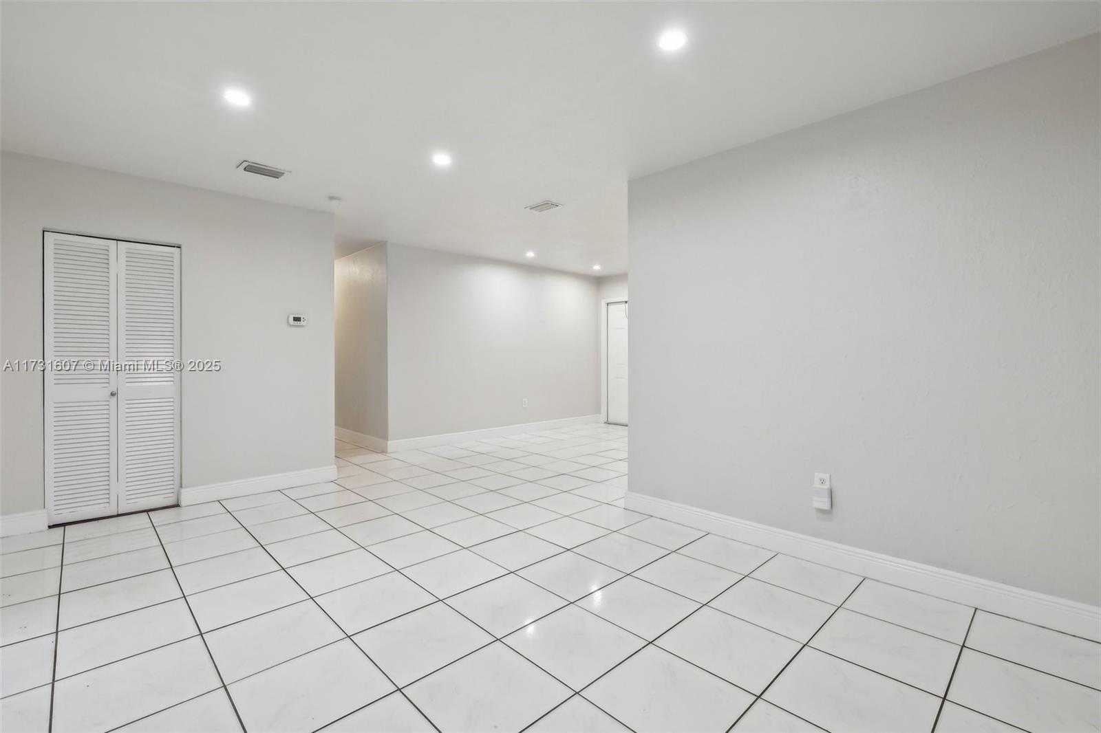 Small Image of 3851 NORTH WEST 172ND TER, Miami Gardens Number 5