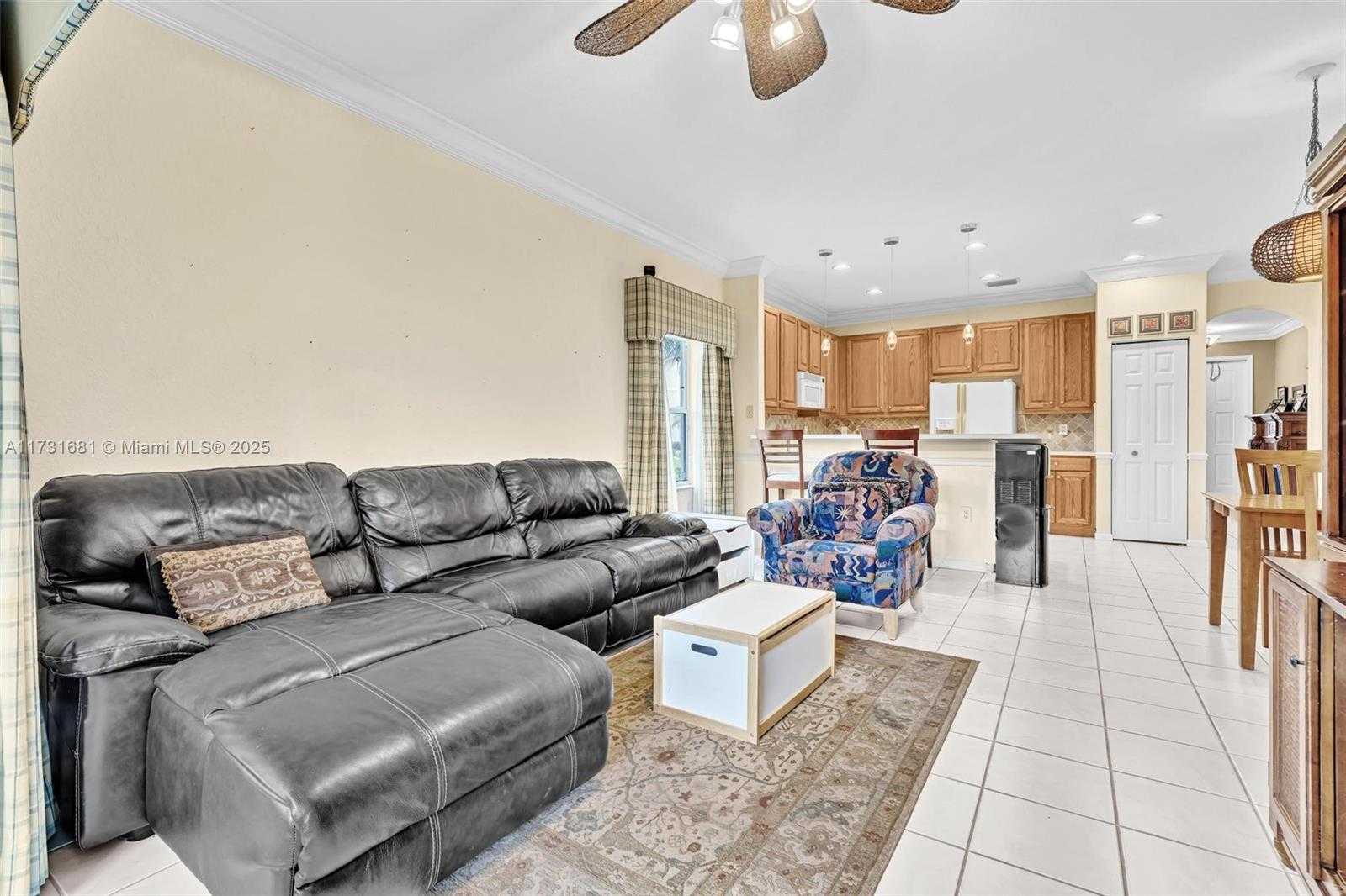 Small Image of 2280 NORTH WEST 72ND WAY, Pembroke Pines Number 10