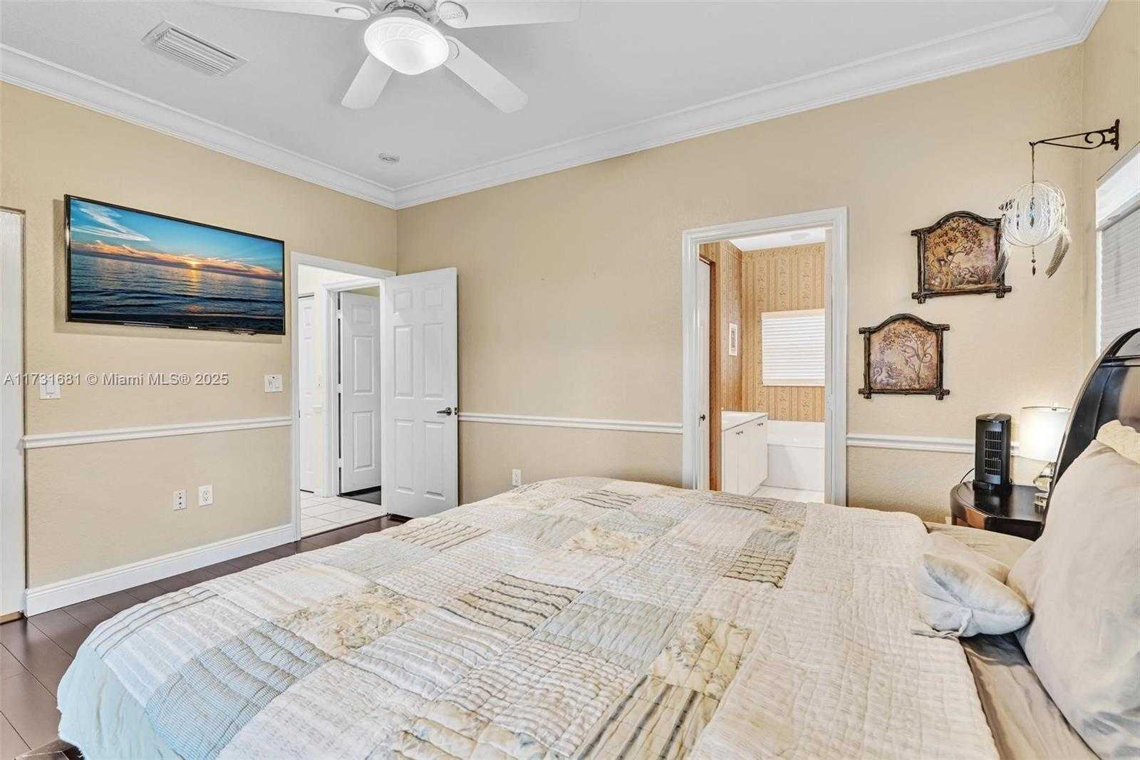 Small Image of 2280 NORTH WEST 72ND WAY, Pembroke Pines Number 19