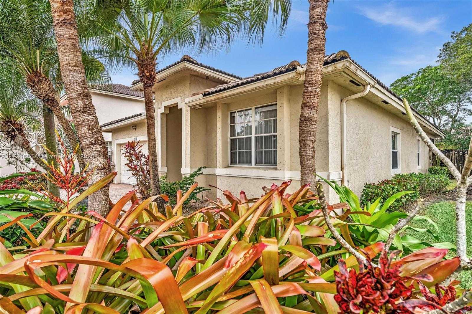 Small Image of 2280 NORTH WEST 72ND WAY, Pembroke Pines Number 2