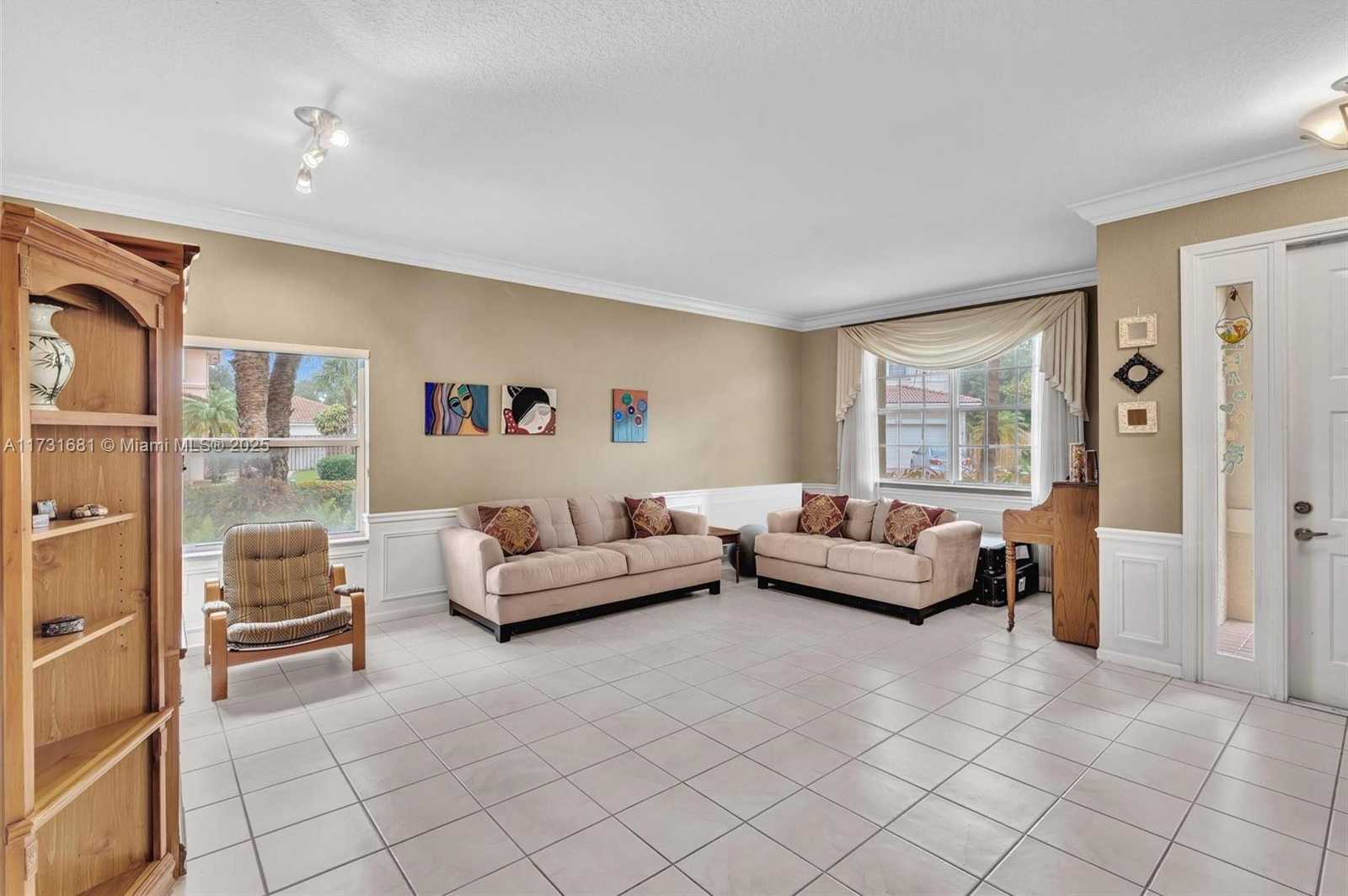 Small Image of 2280 NORTH WEST 72ND WAY, Pembroke Pines Number 3
