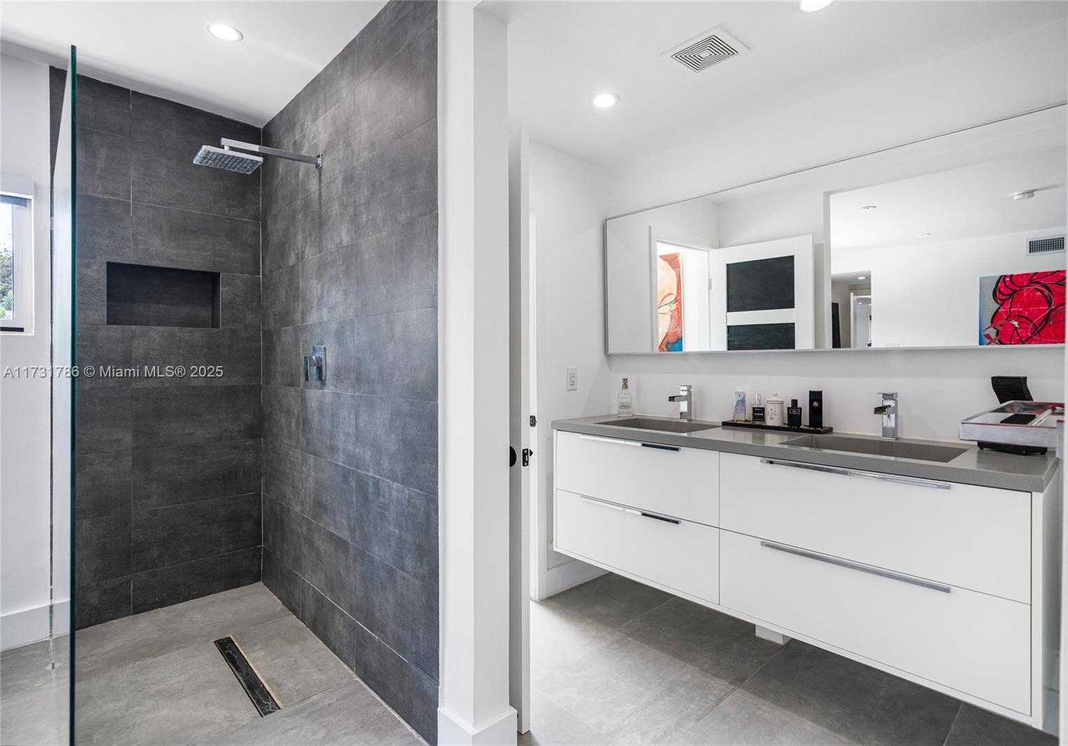 Small Image of 835 FAIRWAY DR, Miami Beach Number 24
