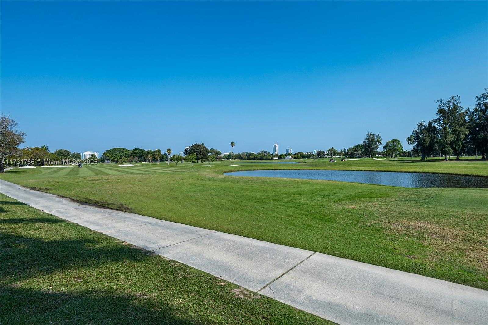 Small Image of 835 FAIRWAY DR, Miami Beach Number 38