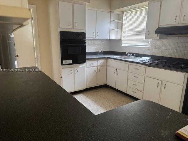 Small Image of 201 SOUTH WEST 65TH TER, Pembroke Pines Number 5