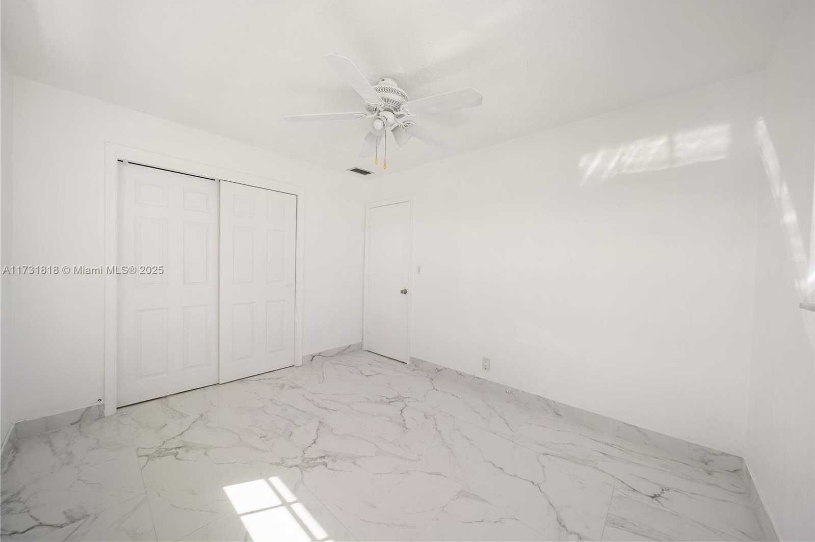 Small Image of 2709 NORTH WEST 54TH ST, Tamarac Number 17