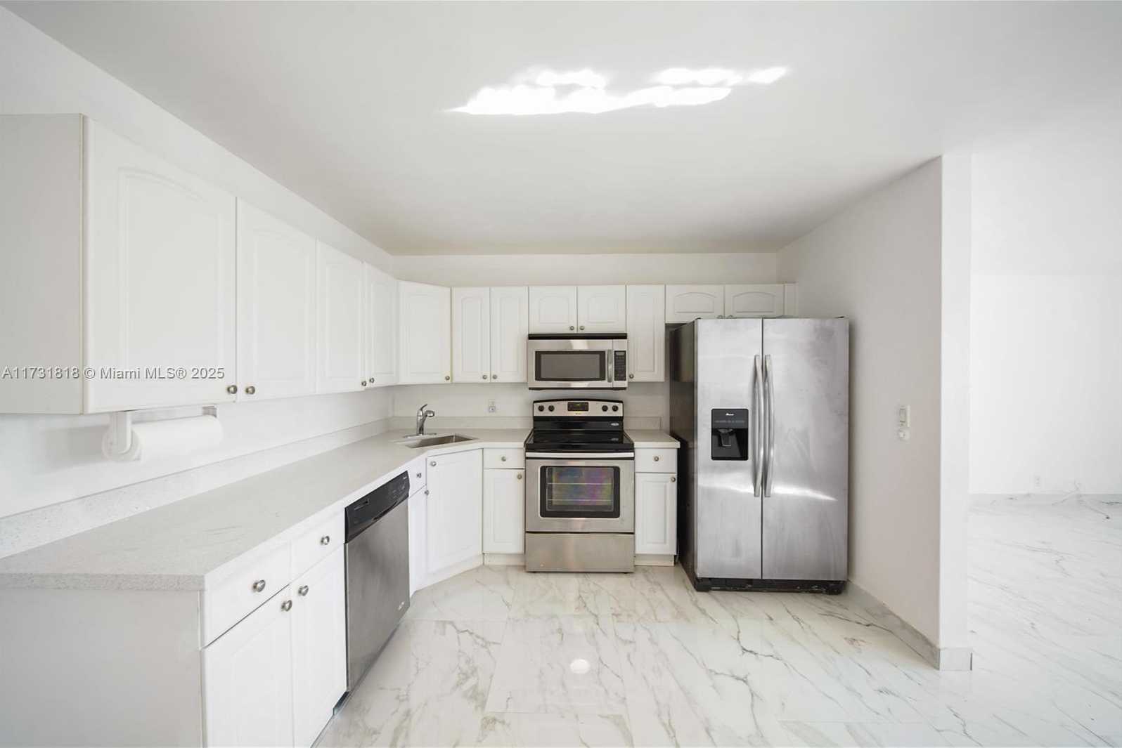 Small Image of 2709 NORTH WEST 54TH ST, Tamarac Number 18