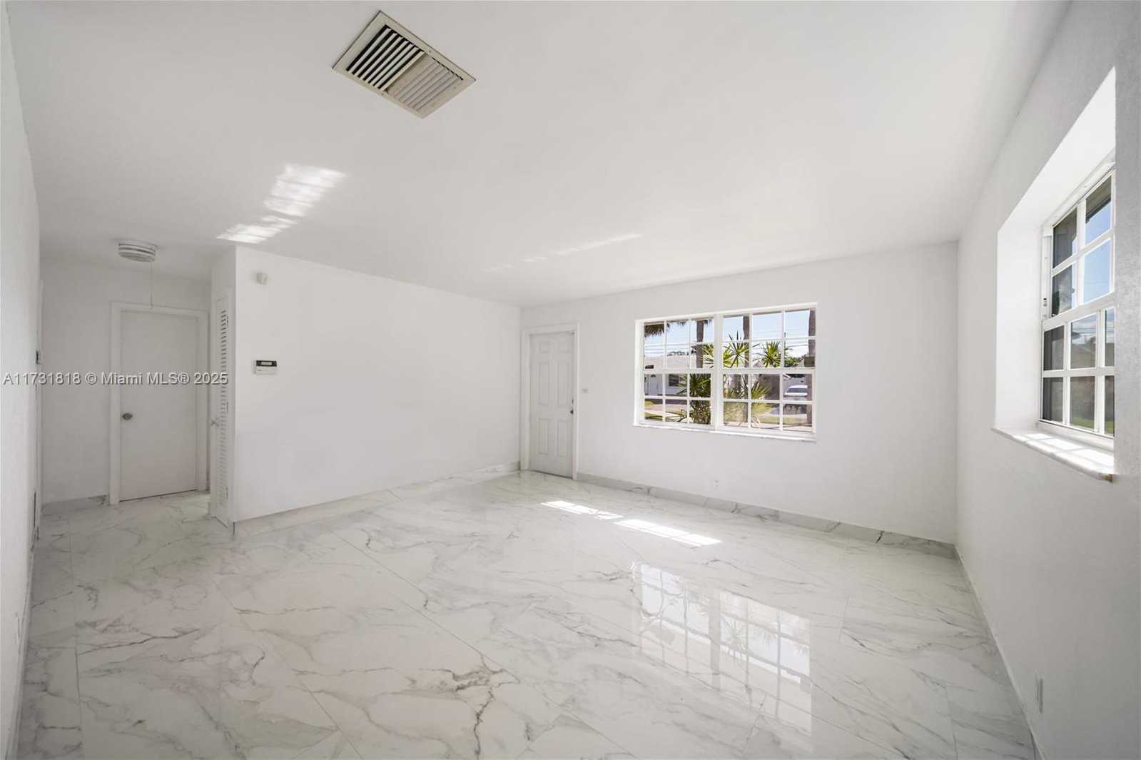 Small Image of 2709 NORTH WEST 54TH ST, Tamarac Number 2