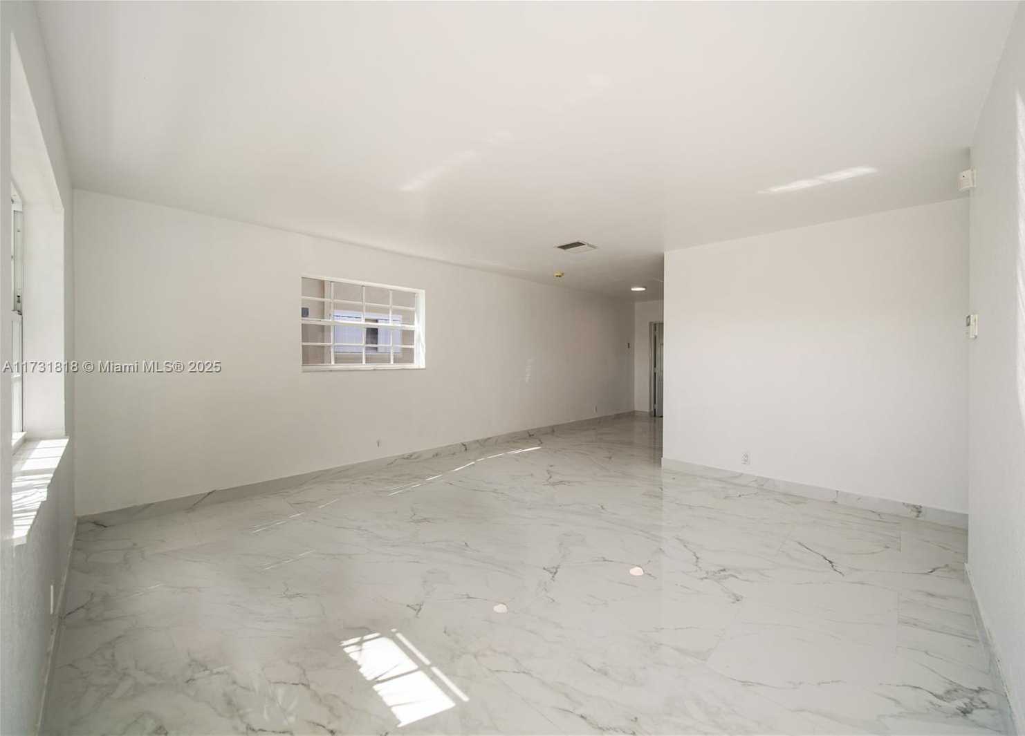 Small Image of 2709 NORTH WEST 54TH ST, Tamarac Number 20
