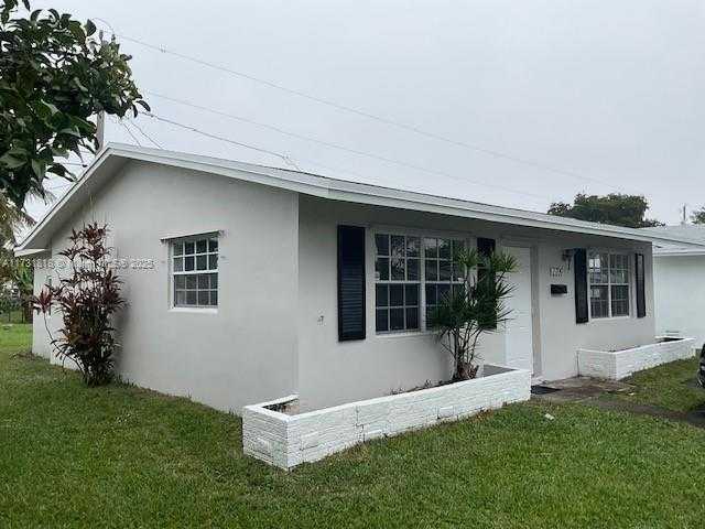 Small Image of 2709 NORTH WEST 54TH ST, Tamarac Number 24