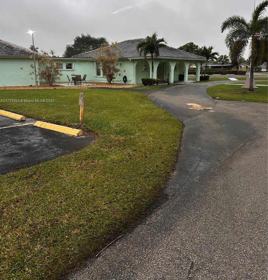 Small Image of 35250 SOUTH WEST 177 CT, Homestead Number 6