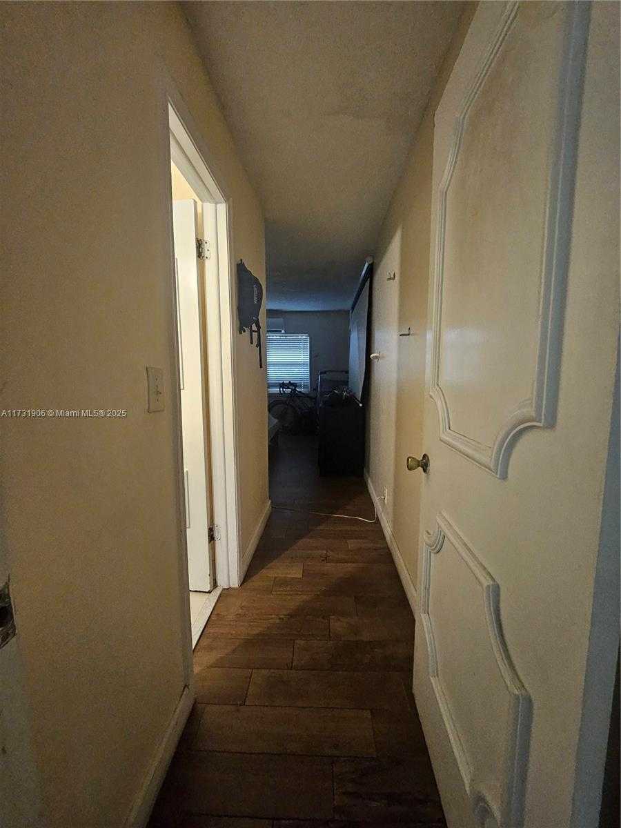 Imagen de Pequeño Objeto