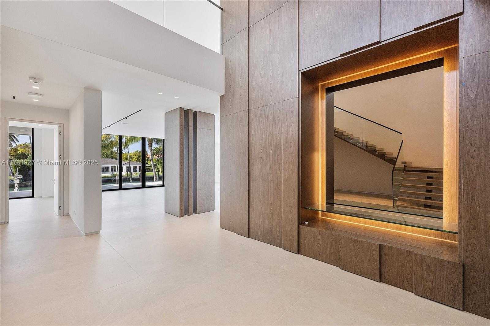 Small Image of 960 MARINER DR, Key Biscayne Number 12