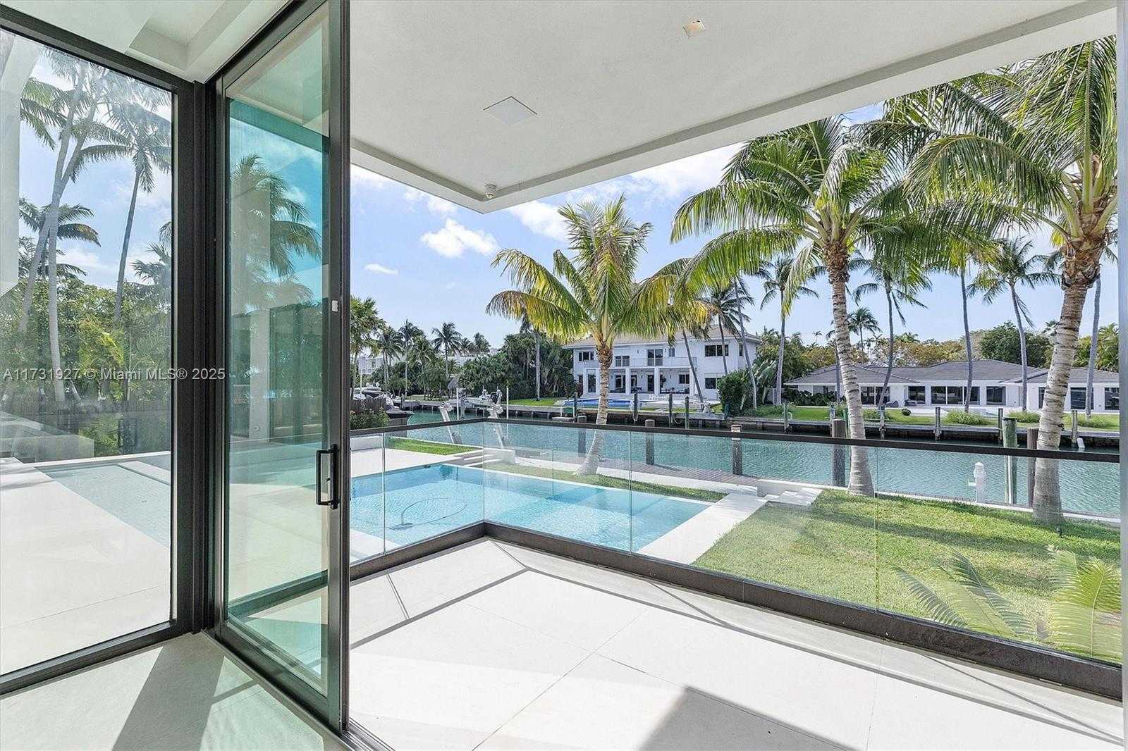 Small Image of 960 MARINER DR, Key Biscayne Number 28