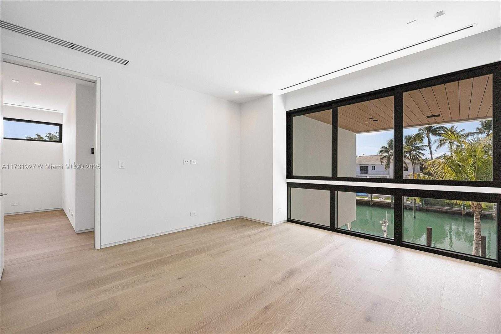 Small Image of 960 MARINER DR, Key Biscayne Number 39