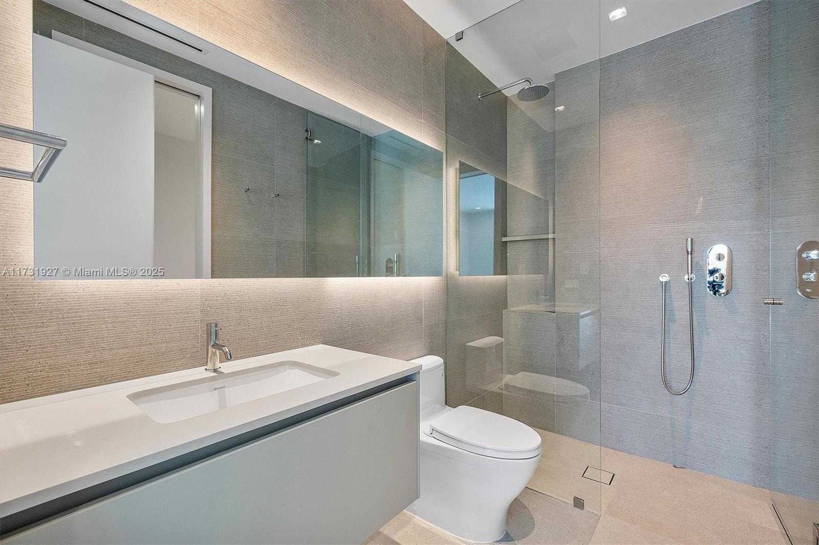 Small Image of 960 MARINER DR, Key Biscayne Number 41