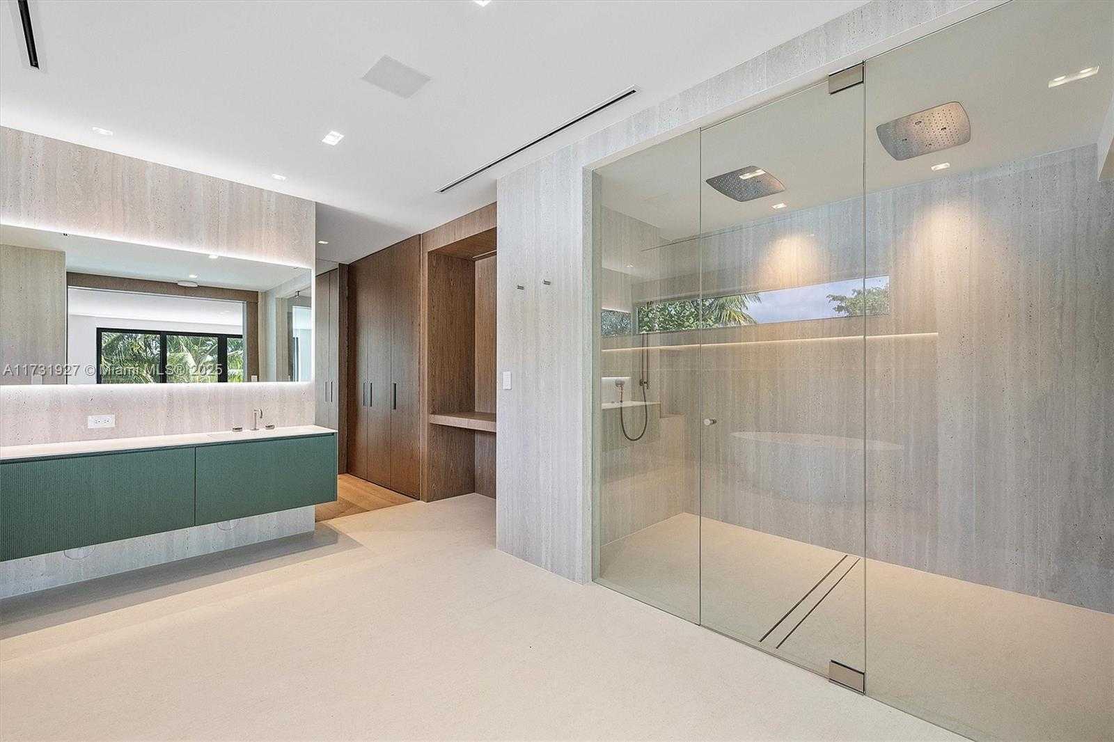 Small Image of 960 MARINER DR, Key Biscayne Number 47